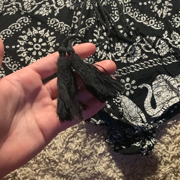 Elephant shorts - Picture 2 of 3